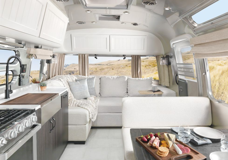 Phượt kiểu siêu sang trên “nhà xe di động” mới toanh của Airstream - Ảnh 4